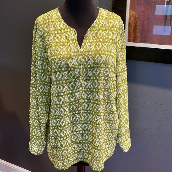 Chico’s graphic ikat eyelash boho style semi-sheer top. Size 1 (medium-8). New. - Picture 2 of 7